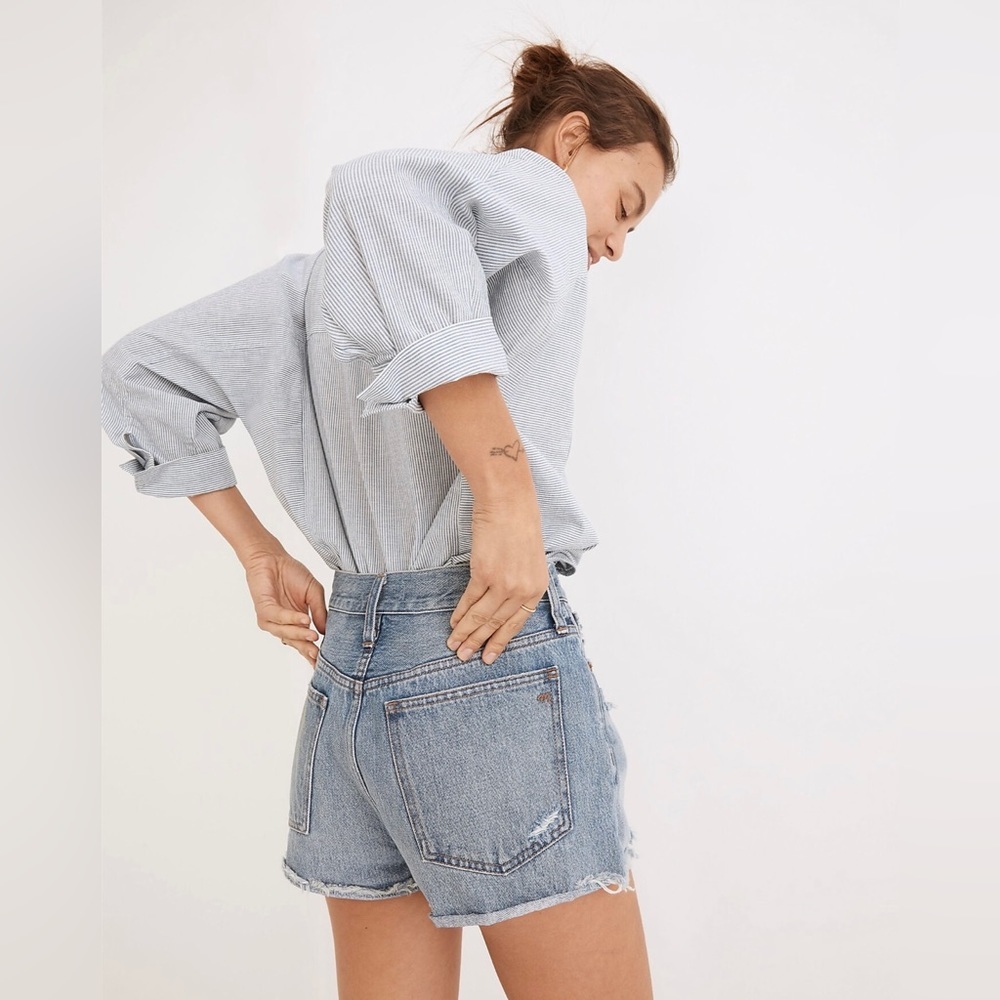 Madewell Relaxed Denim Shorts in Renfield Wash: Destructed Edition